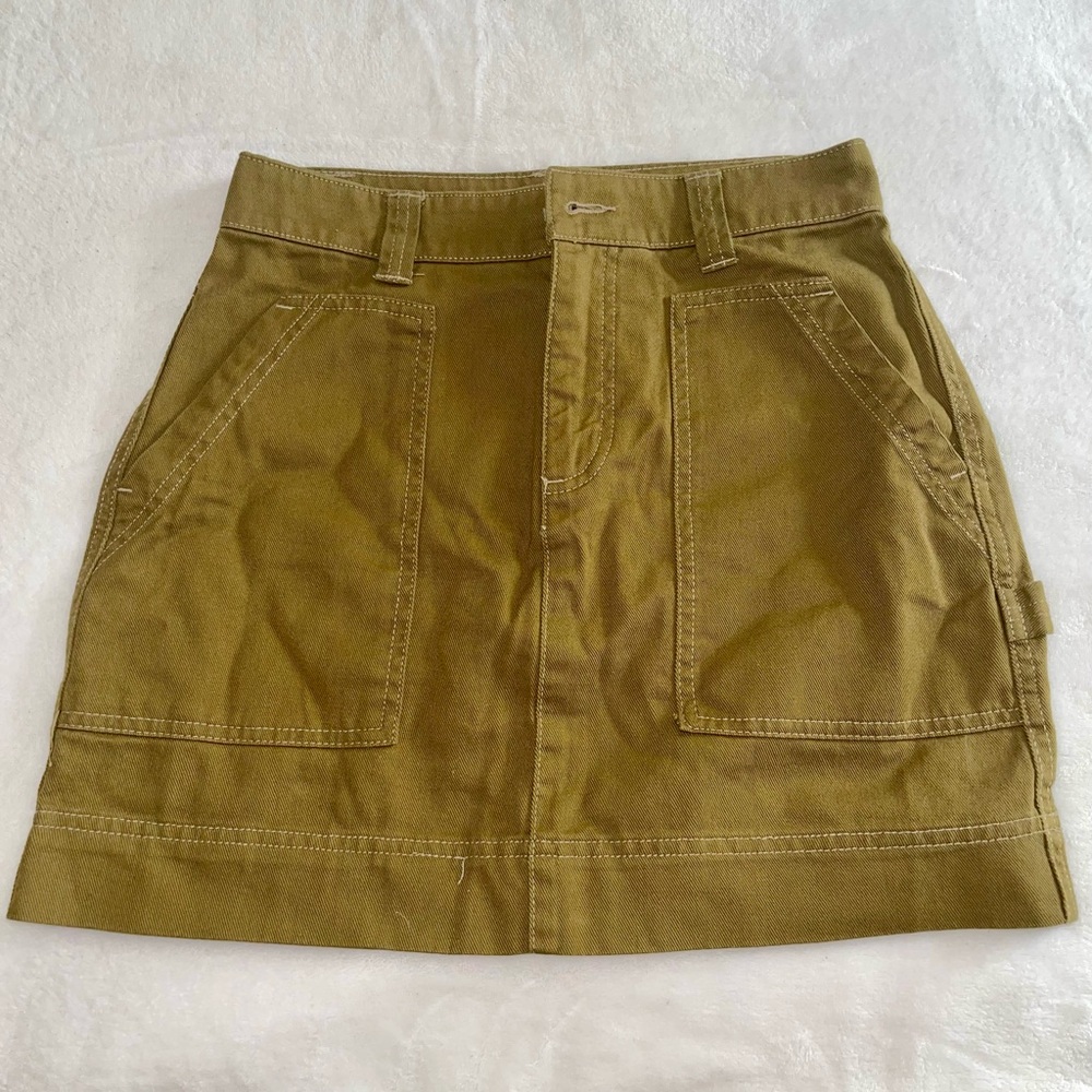 Old Navy utility-style mini skirt in olive green